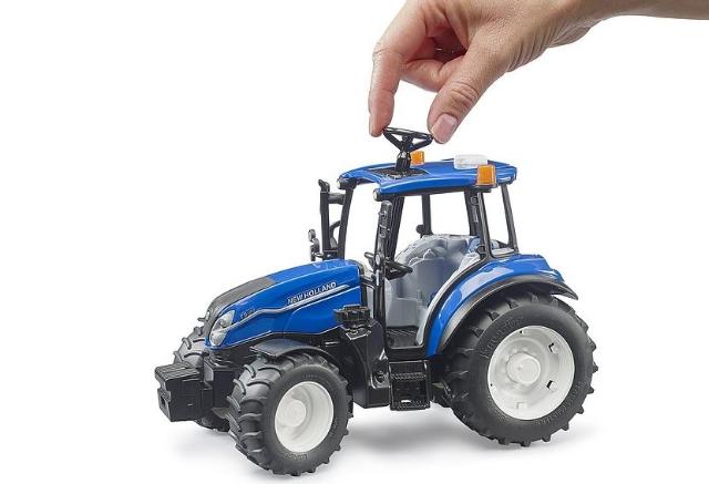 Bruder 02184 New Holland T5.120 traktor