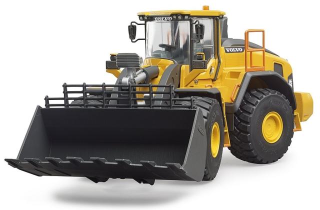 Bruder 02458 Volvo L260H Gummiged