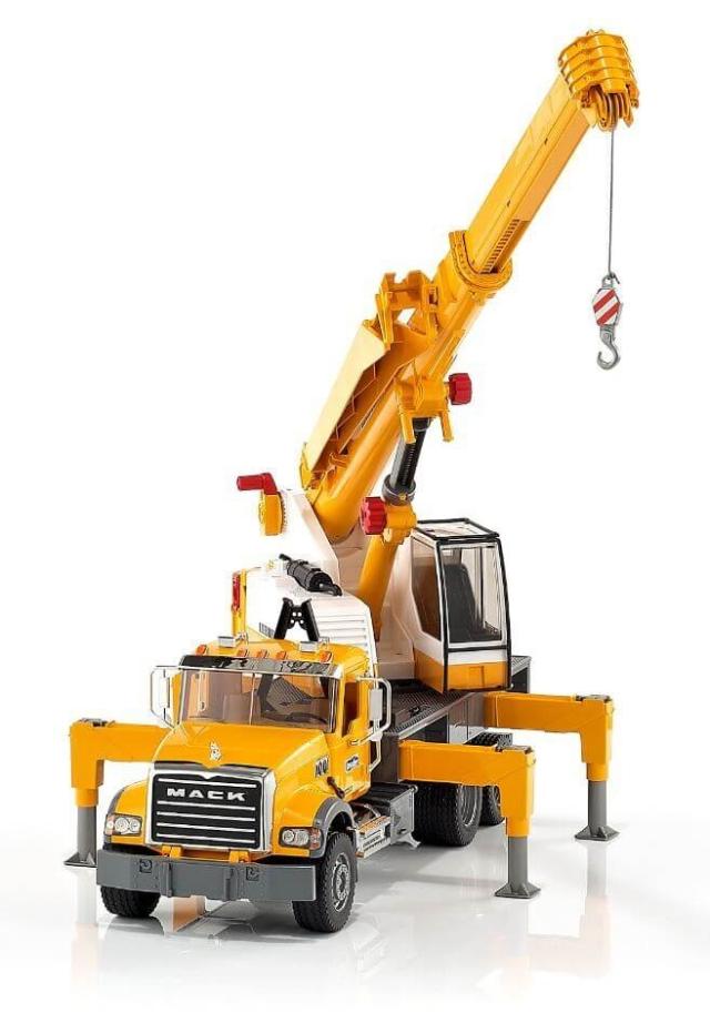 Bruder 02818 MACK Granite Liebherr Kranbil
