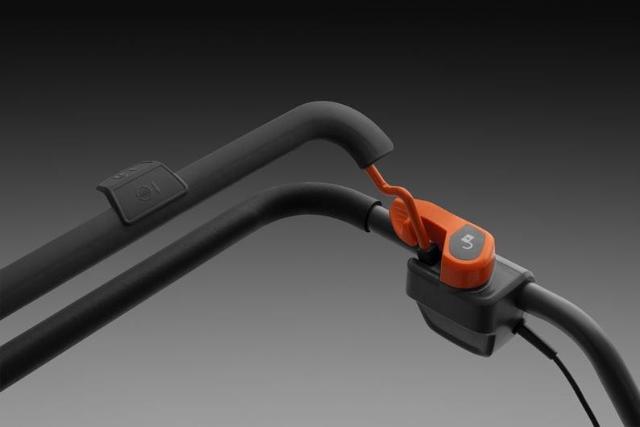 Husqvarna LC 137i Plæneklipper u/ Batteri og Lader