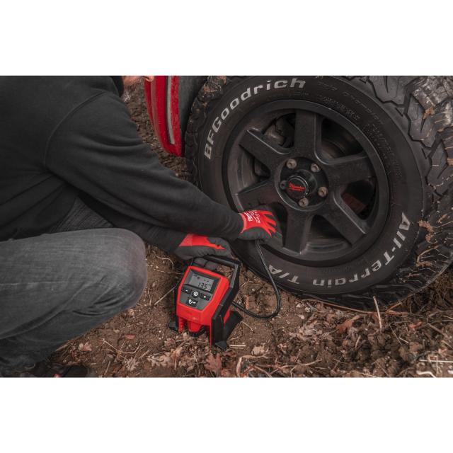 Milwaukee M12 BI-0 Kompakt Luftpumpe u/Batterier og Lader