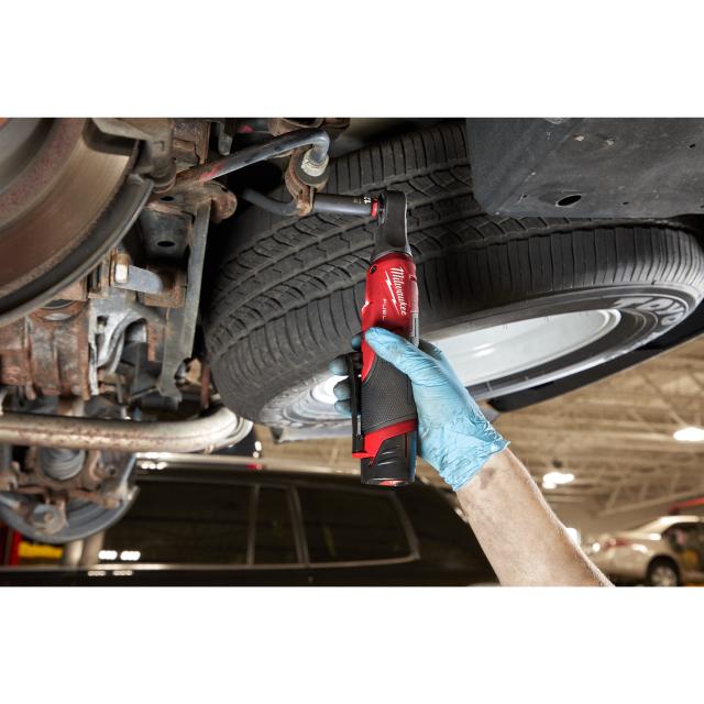 Milwaukee M12 FHIR14-0 FUEL™ 1/4'Skraldenøgle u/Batterier og Lader