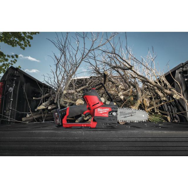 Milwaukee M12 FHS-0 FUEL™ HATCHET™ Grensav 15 cm u/Batterier og Lader