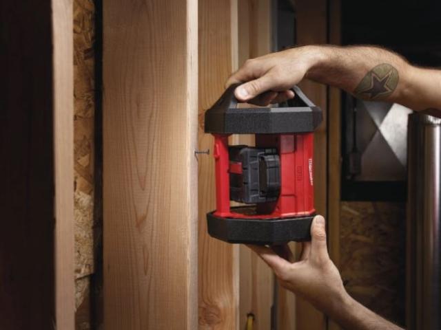 Milwaukee M18 LED arbejdslampe med 1500 lumen