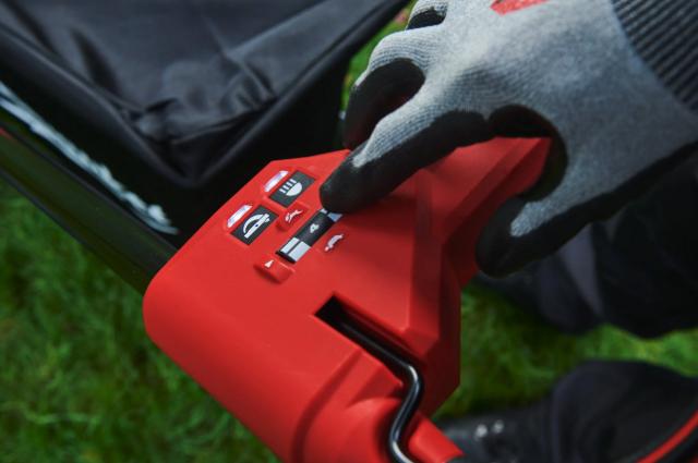 Milwaukee M18 F2LM46-0 FUEL™ Plæneklipper 46 cm u/ Batteri og Lader