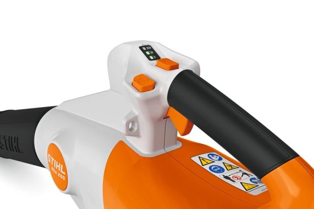 Stihl BGA 250 Løvblæser AP-system u/Batteri og Lader