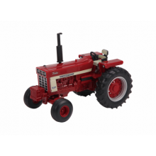 Britains 43294 Farmall 1066 Traktor